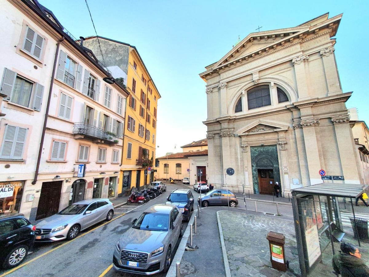 Heart Milan Apartments Duomo Colonne Exterior foto